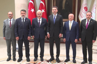 Bakan Bayraktar Bursa'da: İlk durak Valilik oldu