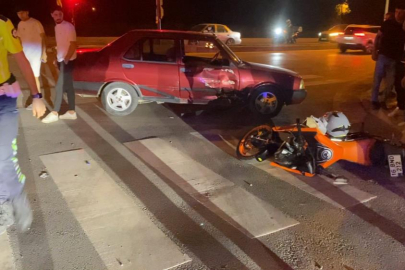 Bursa'da otomobil motosikletle çarpıştı: 2 yaralı