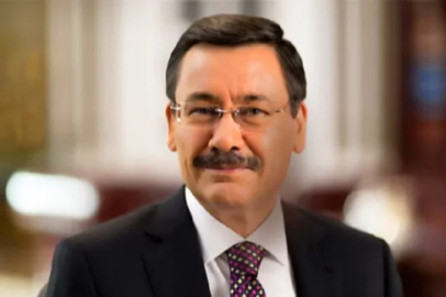 Melih Gökçek 'şüpheli' sıfatıyla adliyeye geldi