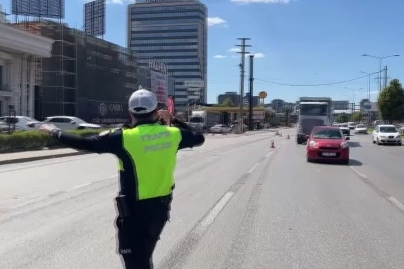 Bursa'da belgesi olmayan TIR ve kamyonlar polisten kaçamadı