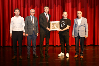 Maarifin kalbinde oyun konferansında öğretmenler oyunla buluştu