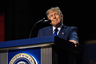 Trump'tan ABD'li seçmenlere 5 bin dolar ödeme vaadi