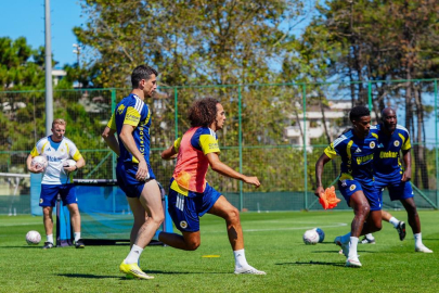 Fenerbahçe'de İsmail Kartal antrenmanda yer almadı