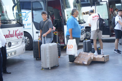 Üniversite için Antalya'ya geldiler, yurtlarına kadar eşlik edildi