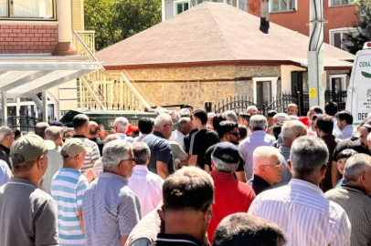 Kaskına arı giren motosikletli yayaya çarptı: 1 ölü, 1 yaralı