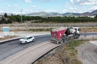 Büyükşehir Samanlı Bağlantı yolunu yeniledi