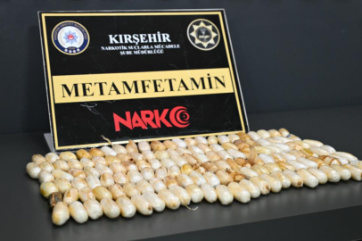 Midesinden 1 kilo uyuşturucu çıktı