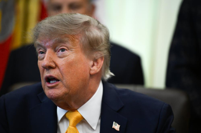 Trump'tan sert Hürmüz mesajı: Tazminat ödeyecekler