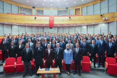 Bakan Göktaş, kaymakam adaylarıyla bir araya geldi