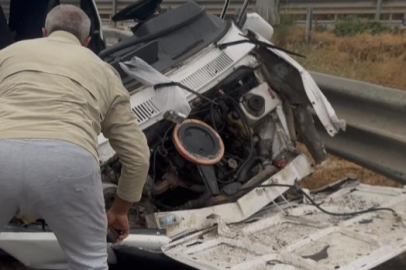 Bursa'da kontrolden çıkan otomobil refüje çarptı: 1 yaralı