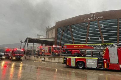 Bursa'da korkutan fabrika yangını