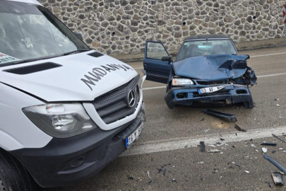 Mudanya'da kafa kafaya kaza: 2 yaralı