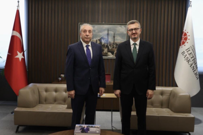 İletişim Başkanı Duran, Mehdi Eker ile görüştü