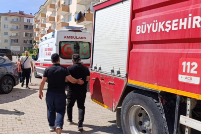 Bursa'da mutfaktan çıkan yangında 4 kişi dumandan etkilendi