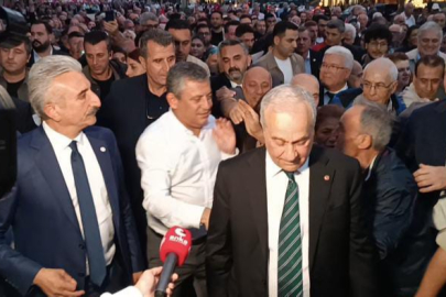 Özgür Özel'in Bursa ziyaretinde dikkat çeken görüntüler
