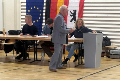 Berlin ve Mecklenburg-Vorpommern'de sandıklar açıldı