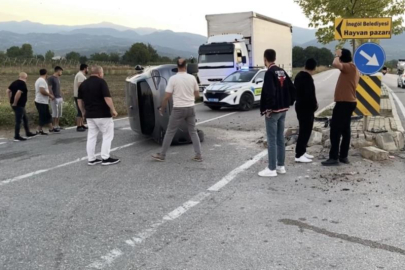 Bursa'da araca çarpmamak için refüje daldı: 1 yaralı