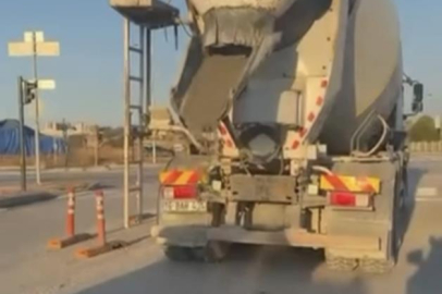 Bursa'da yola beton döken mikser sürücüsüne tepki