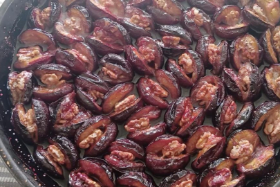 Dalında 4 liraya düşen ton eriği kışlık tatlıya dönüşüyor