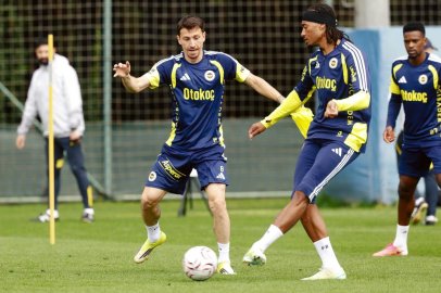 Fenerbahçe hazırlıklarını sürdürdü