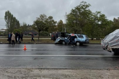 Yalova'da otomobil minibüsle çarpıştı: 1 ölü