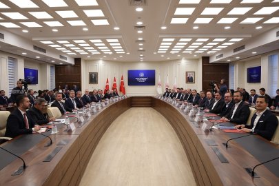 Çalışma hayatının tarafları masaya oturuyor