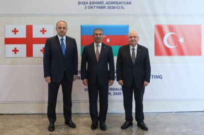 Azerbaycan, Gürcistan ve Türkiye savunma bakanları Şuşa'da