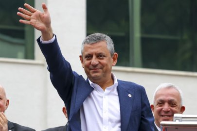 YENİ Parti Lideri Özel'den fon krizi tepkisi