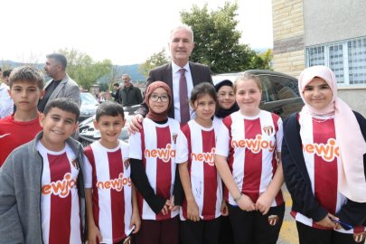 Yeniceköy’de 750 öğrenci İnegölspor formasına kavuştu