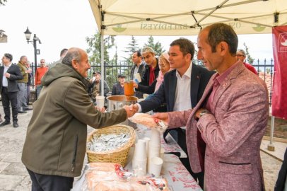 Başkan Erkan Aydın mahallelerin nabzını tutuyor