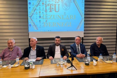 Bursa'da dünya ve Türkiye ekonomisi ele alındı