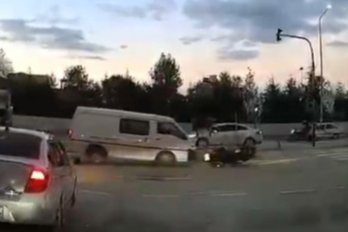 Bursa'da kırmızı ışık ihlali kazayı beraberinde getirdi