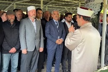 Savaş muhabiri Levent Öztürk son yolculuğuna uğurlandı