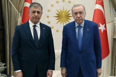 Cemil Tugay, AK Parti Genel Merkez binasında