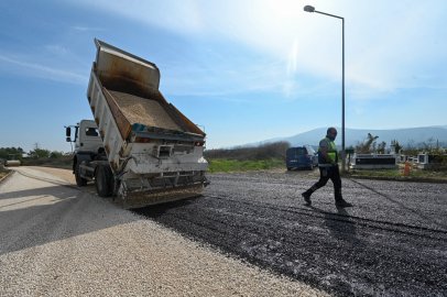 Büyükşehir, Erdoğanköy Kent Mezarlığı'nın yollarını yeniledi