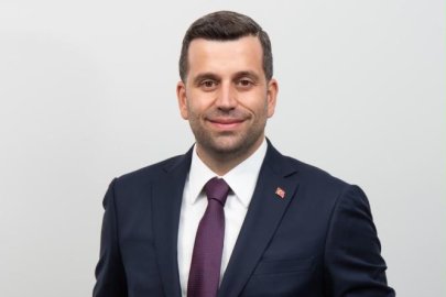 Ataşehir'de Cumhur İttifakı'nın adayı Serdar Orhan Başkanvekili seçildi