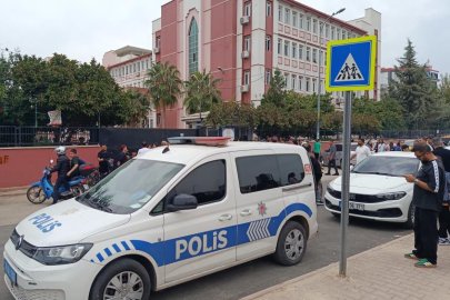 Ortaokulda bıçaklı kavga: 1 yaralı