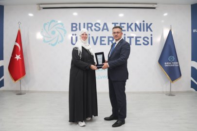 BTÜ’nün konuğu Lauren Booth'tan çok önemli mesajlar