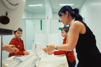 Bursalı minikler el yıkamayı uzmanından öğrendi