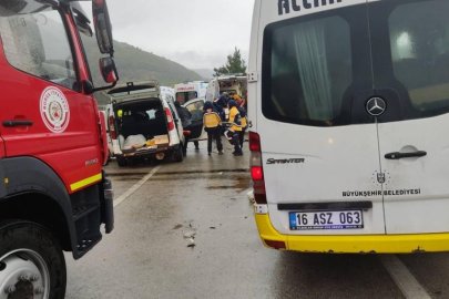 Bursa'da feci kaza: 1 ölü, 10 yaralı