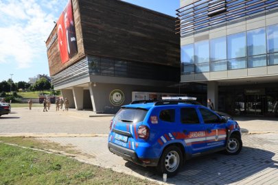 Çukurova Belediyesi'ne operasyon: 44 gözaltı