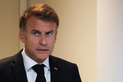 Macron: Cumhuriyeti yıkmaya çalışanlar hesap vermeli