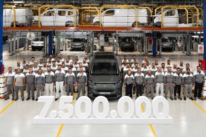 Tofaş, Bursa'da 7,5 milyonuncu aracını üretti!