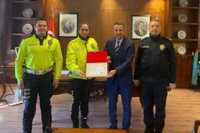 Bursa'da şefkatli polise başarı belgesi