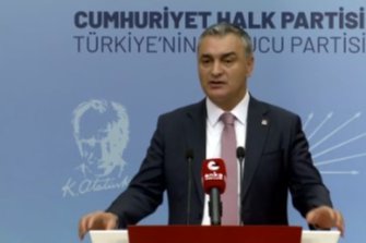 CHP'de 2 büyükşehir belediye meclis üyesi ve bir belediye başkanı disipline sevk edildi