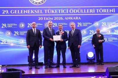 Bakan Bolat'tan Bursa'ya tüketici ödülü