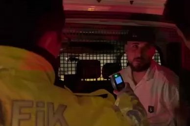 Bursa'da alkollü sürücü polisten kaçarken kaza yaptı