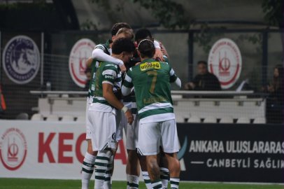 Bursaspor deplasmanda şov yaptı! 3 puanı 4 golle kaptı