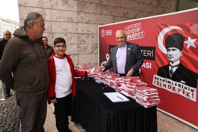 Nilüfer’in her köşesi Atatürk posterleri ile dolup taşacak