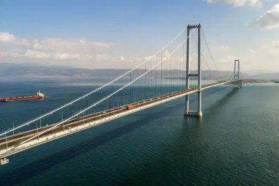 Osmangazi Köprüsü'ne Cumhuriyet ayarı